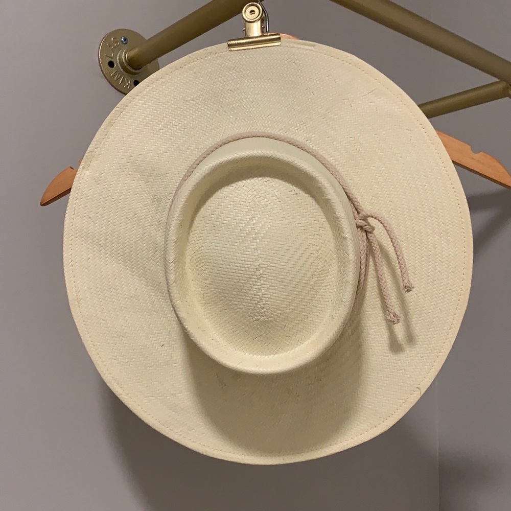 Gigi Pip ivory 100% straw hat